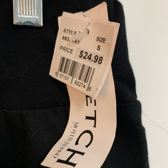 Motherhood Maternity Shorts and Tank and Cotton Tunic - Picture 3 of 8